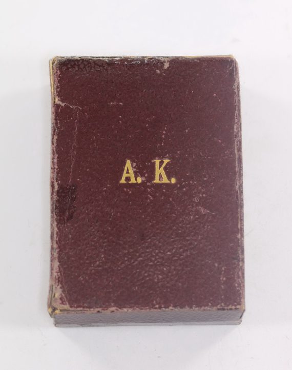 Sachsen, Etui für das Albrechtskreuz (A.K.), G.A. Schafenberg Dresden, Seestr. 16 (1)