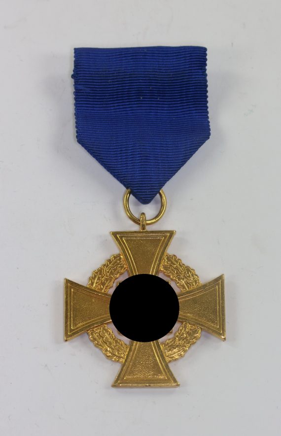 Treudienstehrenzeichen in Gold für 40 Jahre- Für treue Dienste (1)