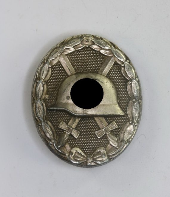 Verwundetenabzeichen in Silber 1939, Hst. L18 (B.H.Mayer, Porzheim) (1)