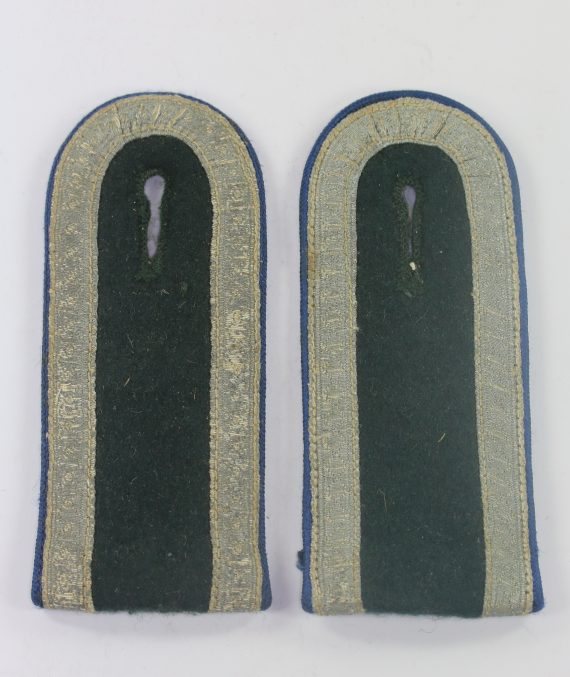 Wehrmacht Heer, Paar Schulterklappen Unteroffizier der Sanitätstruppe (1)