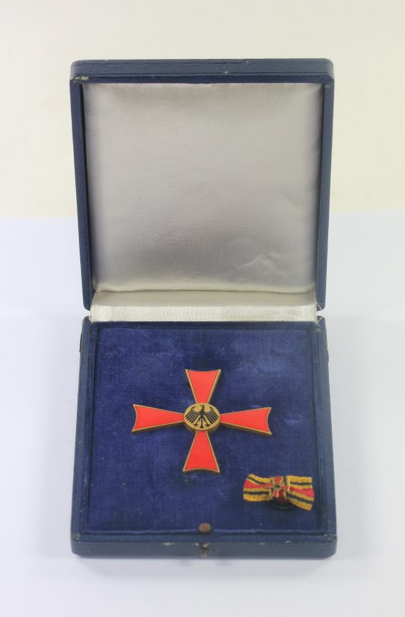 _brd_bundesverdienstkreuz_verdienstkreuz_1