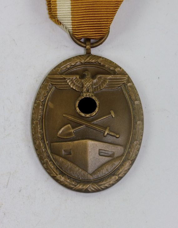 _deutsches_schutzwall_ehrenzeichen_1__1
