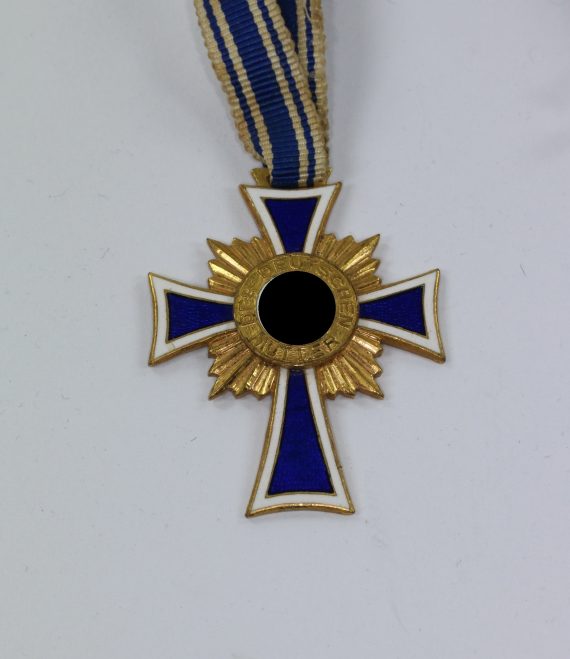 _mutterkreuz_in_gold_der_deutschen_mutter_1__1
