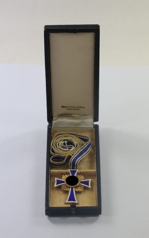 _mutterkreuz_in_gold_im_etui_riechard_sieper_s_hne_l_denscheid_1__1_4nd