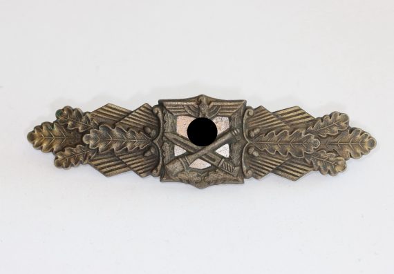 _nahkampfspange_in_bronze_hst