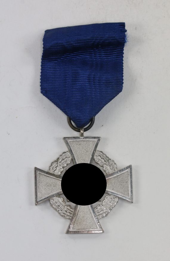 _treudienstehrenzeichen_in_silber_25_jahre_1__3
