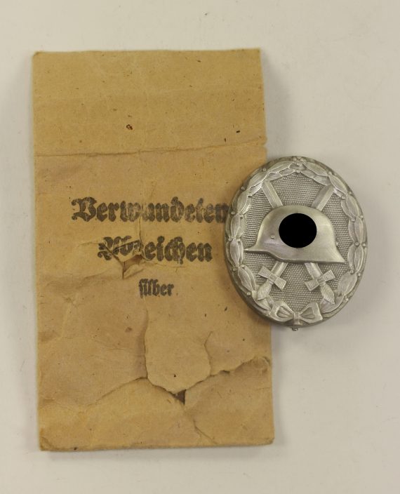 _verwundetenabzeichen_in_silber_in_verleihungst_te_hauptm_nzamt_wien_40_1__1