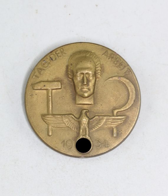 abzeichen_tag_der_arbeit_1934_1__18_4nd