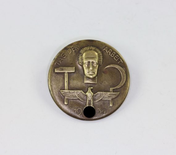 abzeichen_tag_der_arbeit_1934_1__1_3