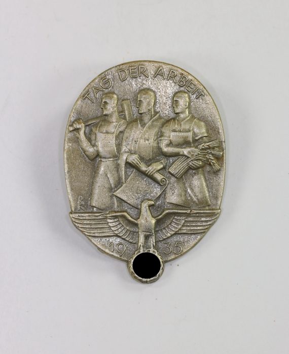 abzeichen_tag_der_arbeit_1935_1__1_1