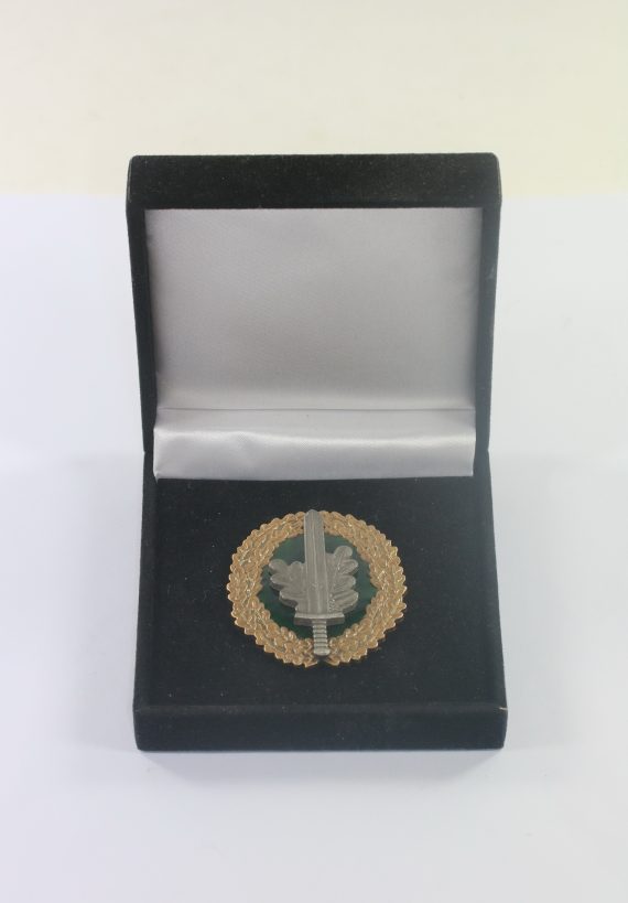 bundeswehr_kommando_spezialkr_fte_ksk_mitgliedsabzeichen_gemeinschaft_deutscher_kommandosoldaten_hst