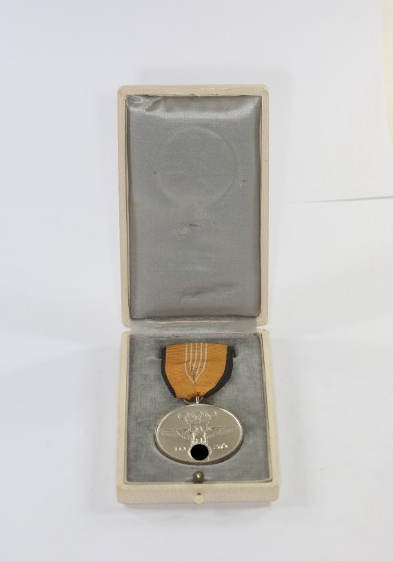 deutsche_olympia_erinnerungsmedaille_1936_im_etui_1__1