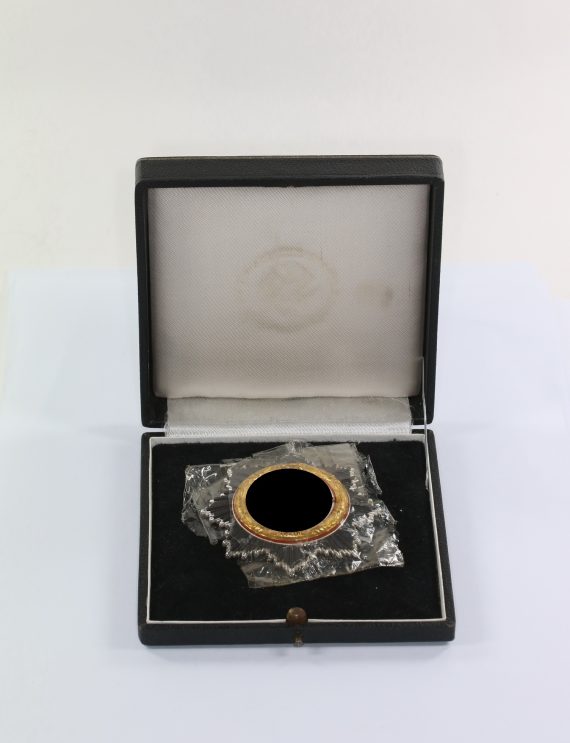 deutsches_kreuz_in_gold_hersteller_zimmermann_20_leicht_in_cellophan_im_etui_1__1