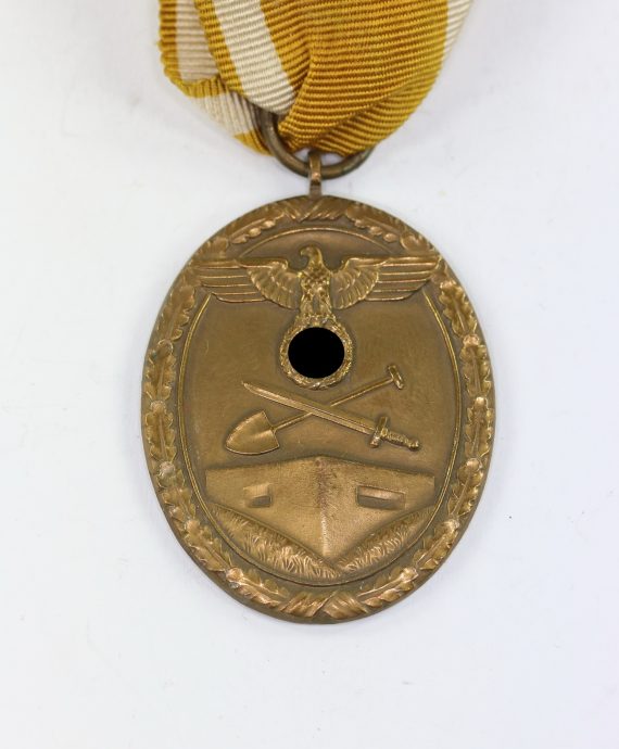 deutsches_schutzwall_ehrenzeichen_f_r_arbeit_zum_schutze_deutschlands_1__1_4