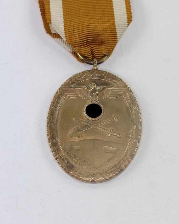 deutsches_schutzwall_ehrenzeichen_f_r_arbeit_zum_schutze_deutschlands_1__1_9