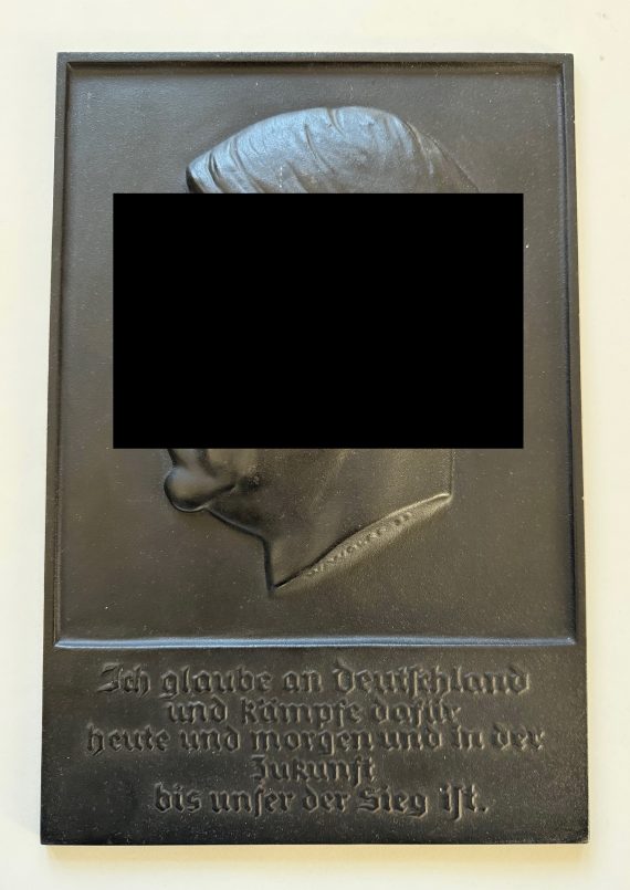 ehrenplakette_adolf_hitler_ich_glaube_an_deutschland_und_k_mpfe_daf_r_heute_und_morgen_und_in_der_zukunft_bis_unser_der_sieg_ist_1__1