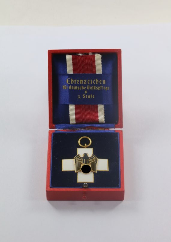 ehrenzeichen_f_r_deutsche_volkspflege_3