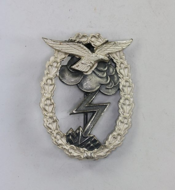 erdkampfabzeichen_der_luftwaffe_1957_steinhauer_l_ck_l_denscheid_fr_h_1__4nd