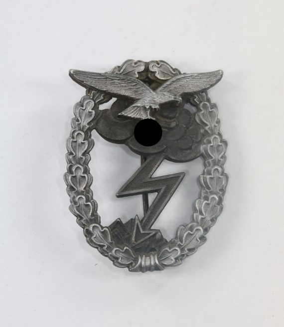 erdkampfabzeichen_der_luftwaffe_hst