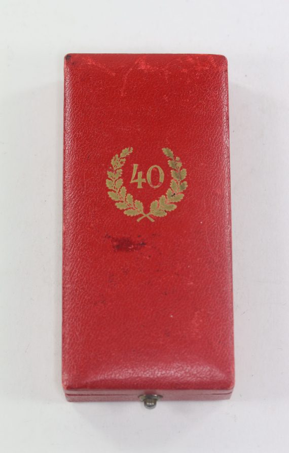 etui_f_r_ein_treudienstehrenzeichen_in_gold_40_jahre_1_