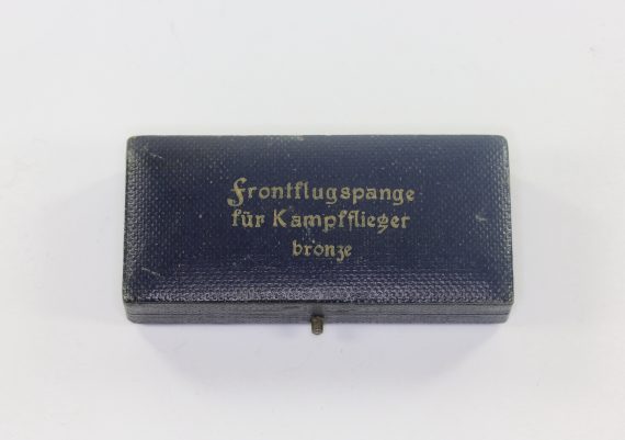 etui_f_r_eine_frontflugspange_f_r_kampfflieger_bronze_1__1