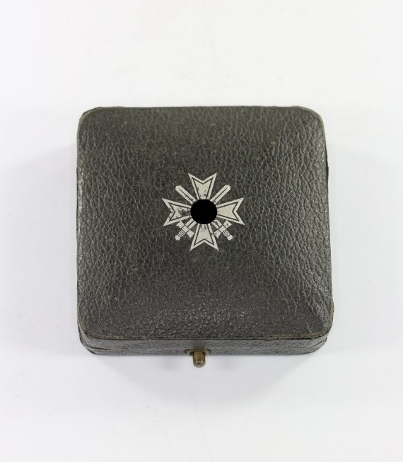 etui_kriegsverdienstkreuz_1