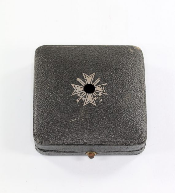 etui_kriegsverdienstkreuz_1