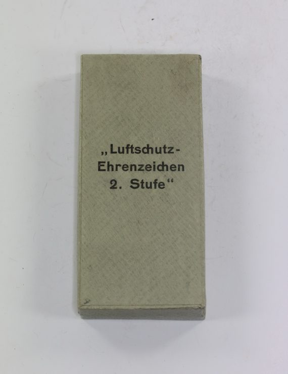 etui_luftschutzehrenzeichen_2