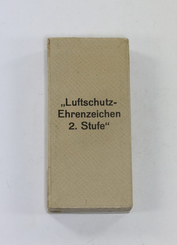 etui_luftschutzehrenzeichen_2