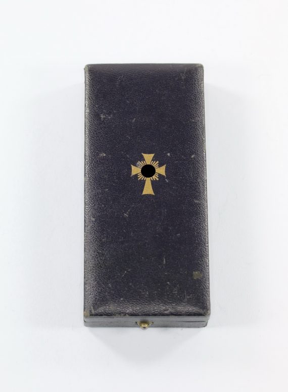etui_mutterkreuz_in_gold_c