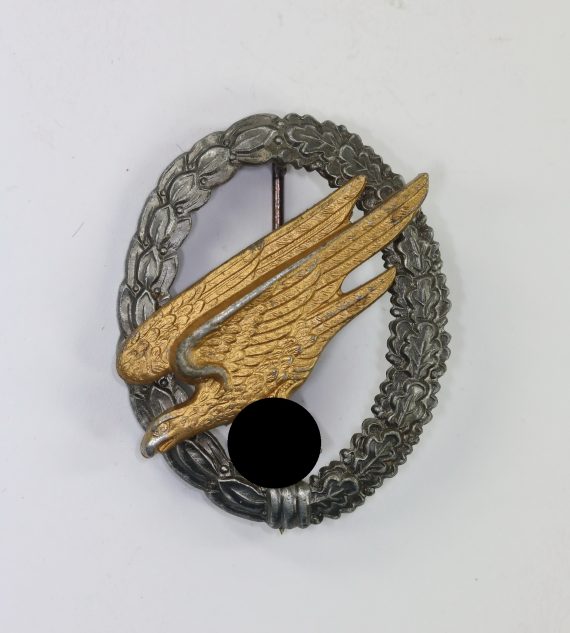 fallschirmsch_tzenabzeichen_der_luftwaffe_hersteller_b_nl_berg_nolte_l_denscheid_1__1