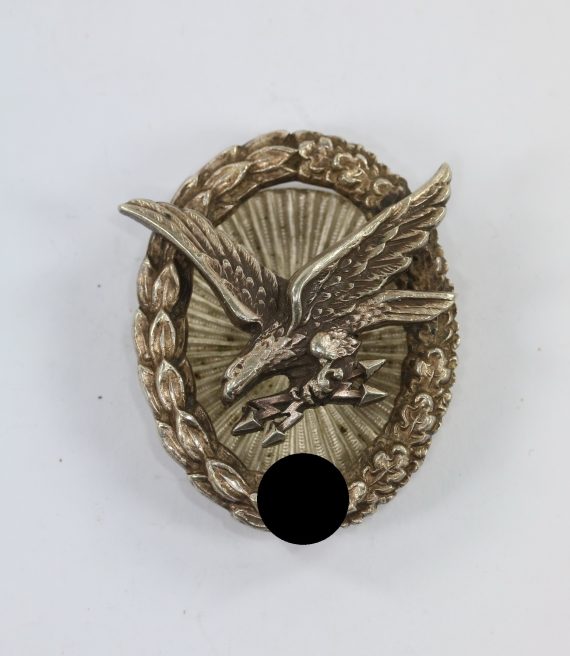 fliegersch_tzenabzeichen_der_luftwaffe_mit_blitzb_ndel_an_stern_schraubscheibe_jimme_sohn_1__1