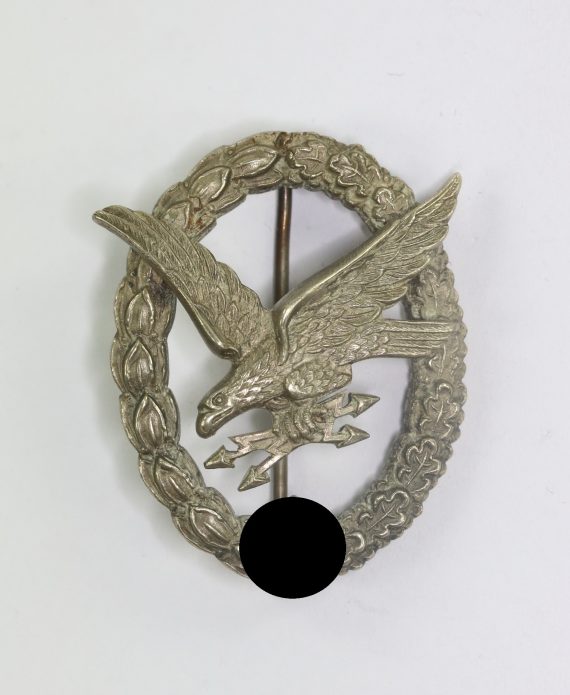 fliegersch_tzenabzeichen_der_luftwaffe_mit_blitzb_ndel_hst