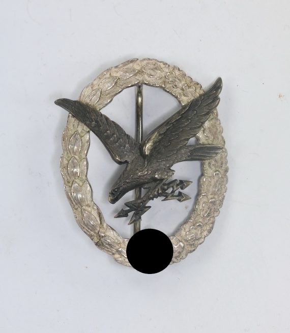 fliegersch_tzenabzeichen_mit_blitzb_ndel_hst