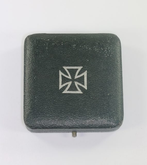 gr_nes_etui_eisernes_kreuz_1