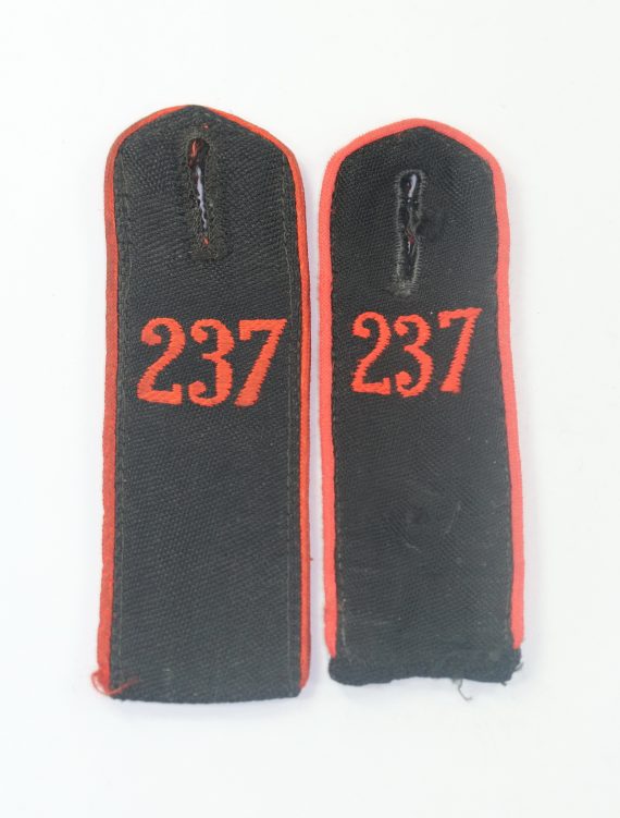 hitlerjugend_hj_paar_schulterklappen_bann_237_moers_ruhrniederrhein_west_1__4nd