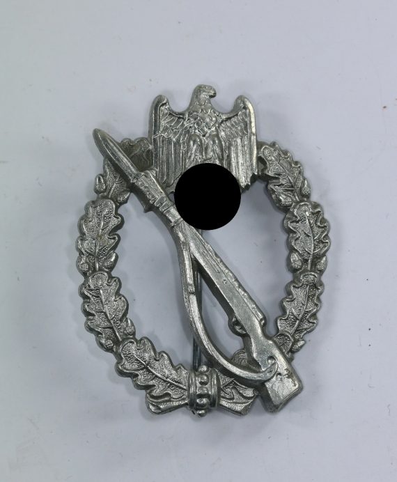 infanterie_sturmabzeichen_in_silber_hersteller_ernst_l