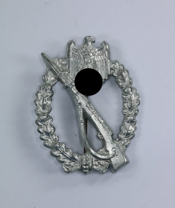 infanterie_sturmabzeichen_in_silber_hersteller_gwl_1__1