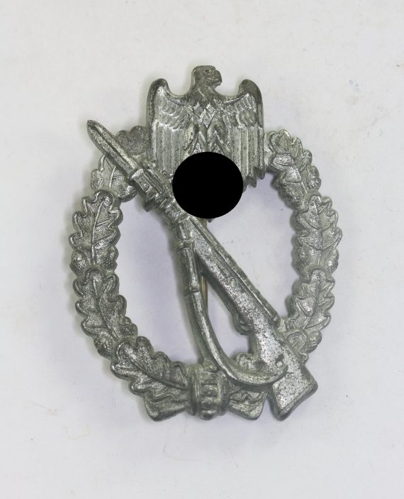 infanterie_sturmabzeichen_in_silber_hst