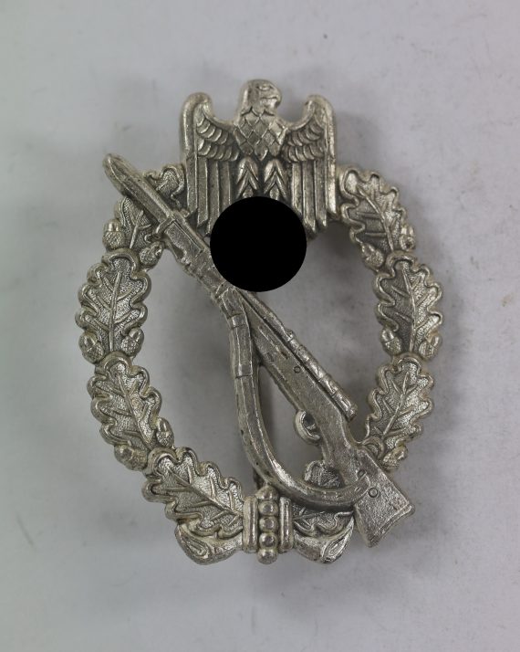 infanterie_sturmabzeichen_in_silber_hst