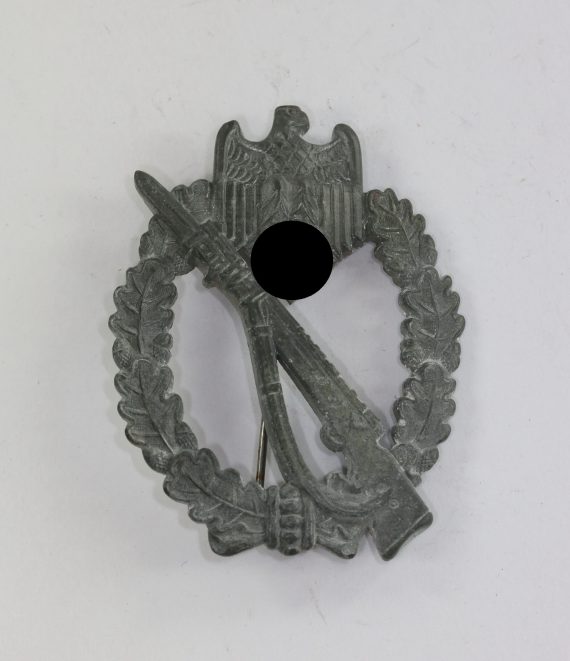 infanterie_sturmabzeichen_in_silber_hst