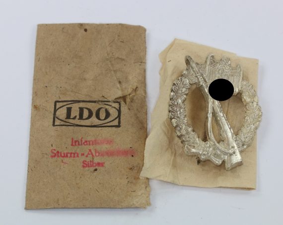 infanterie_sturmabzeichen_in_silber_hst