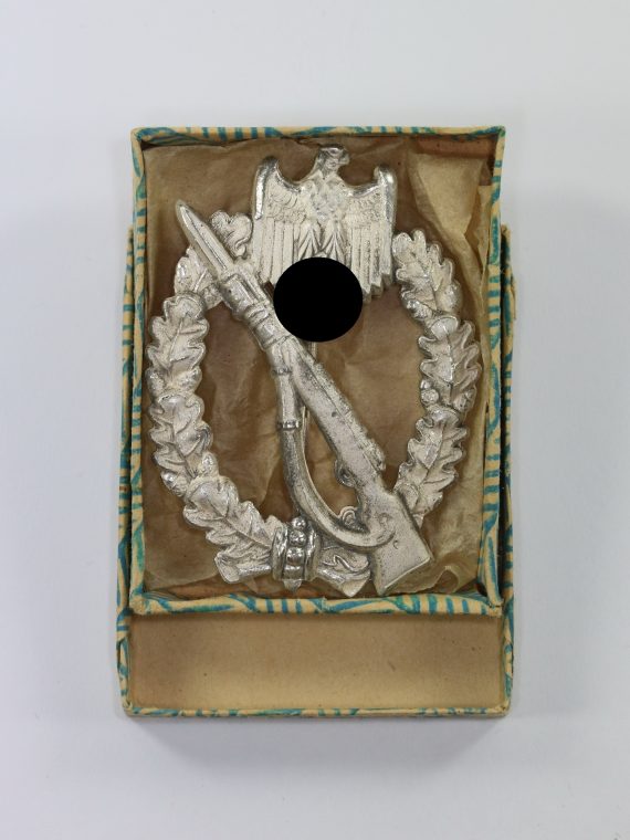 infanterie_sturmabzeichen_in_silber_militariaberlin