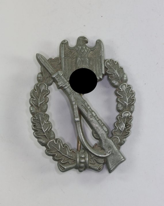infanterie_sturmabzeichen_in_silber_pillow_crimp_1__1