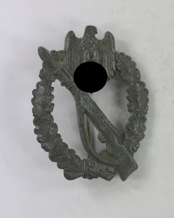 infanterie_sturmabzeichen_in_silber_sohni_heubach_co