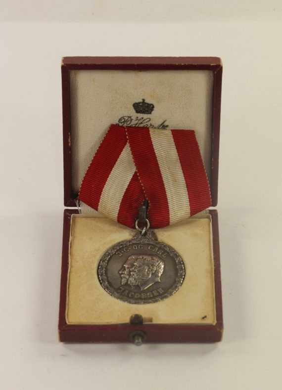 k_nigreich_d_nemark_carlsberg_jacobsen_auszeichnung_f_r_treue_dienste_im_etui_1_