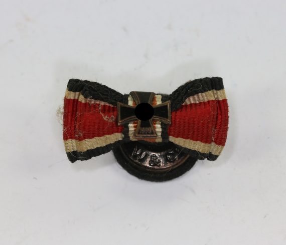 knopflochdekoration_eisernes_kreuz_2
