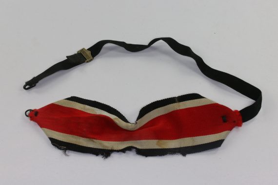 konfektioniertes_trageband_f_r_das_ritterkreuz_des_eisernen_kreuzes_1_