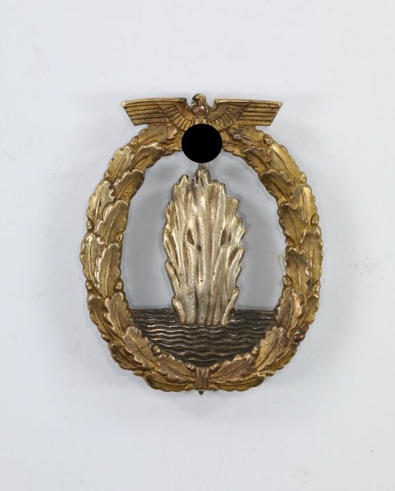 kriegsmarine_minensucher_abzeichen_hersteller_a_assmann_soehne_1__1