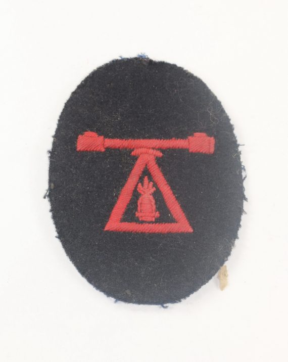 kriegsmarine_rmelabzeichen_zur_sonderausbildung_entfernungsmesser_mit_seeziel_und_emessausbildung_1__1_4nd